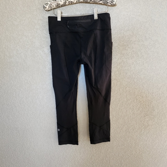 Lululemon cropped leggings size 6 with pockets - Picture 4 of 5